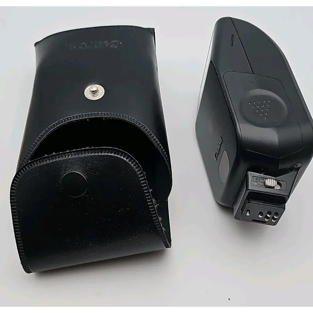 Canon Speedlite 200E Shoe Mount Flash With Case Very Clean